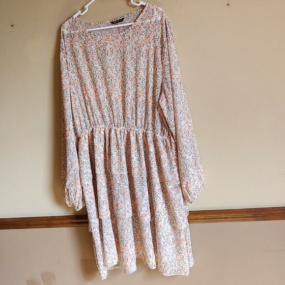 SHEIN- Plus Ditsy Floral Layered Ruffle Hem A-line Dress 4XL (20) - Picture 3 of 6